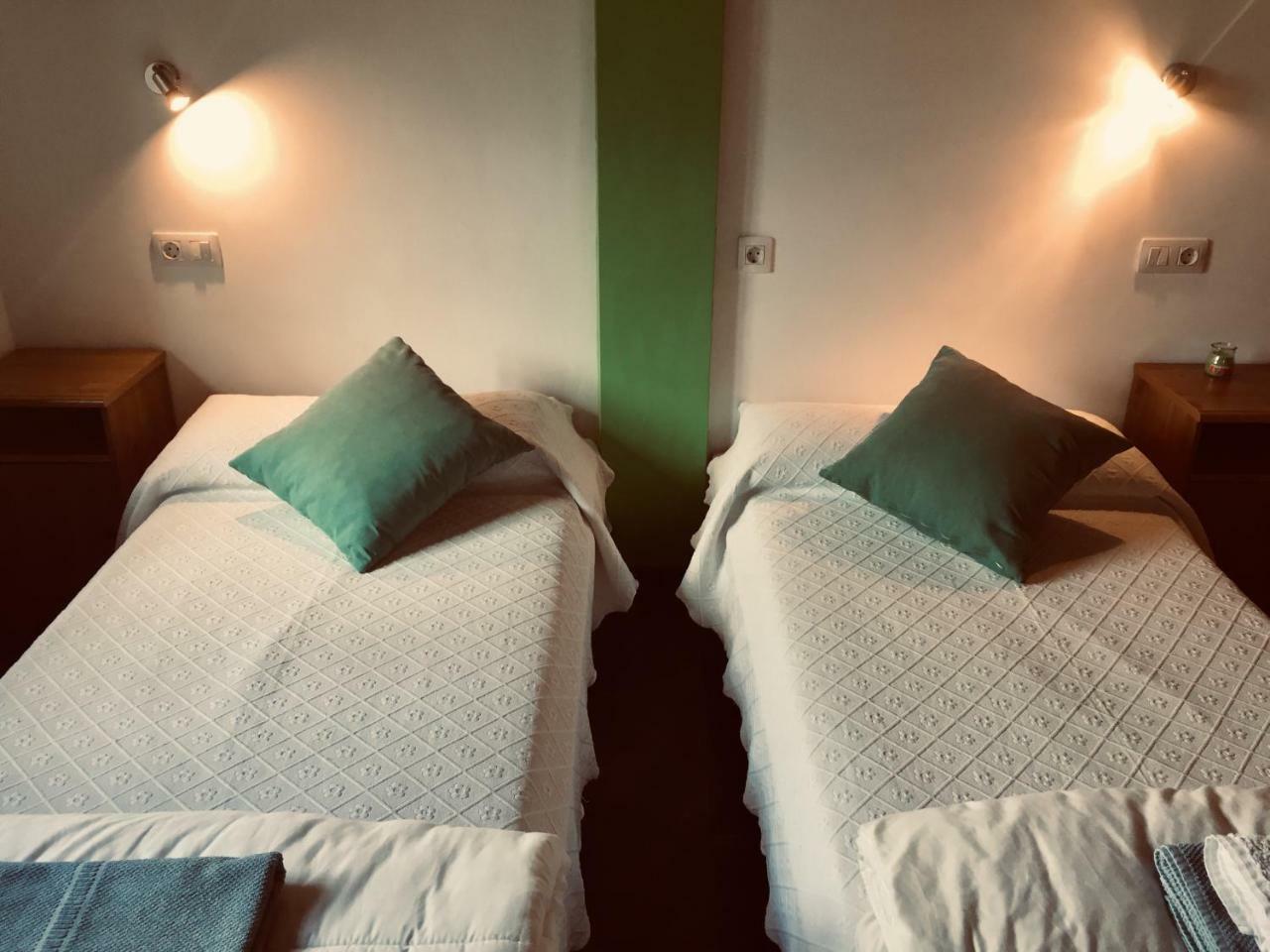 Albergue Paloma Y Lena Sarria Dış mekan fotoğraf